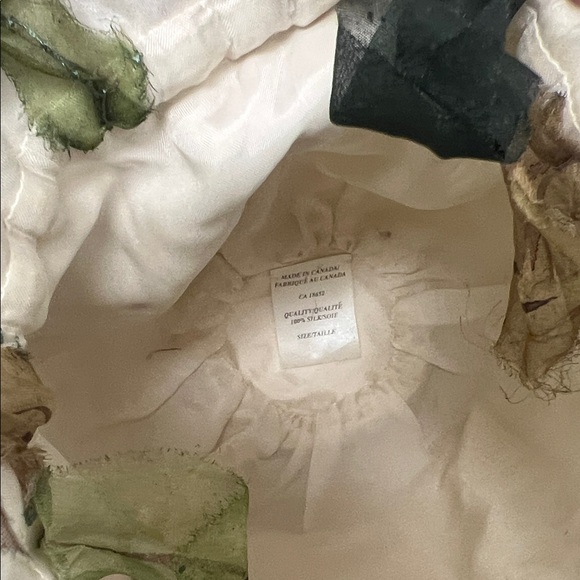 Floral Silk Drawstring Pouch - Picture 3 of 5